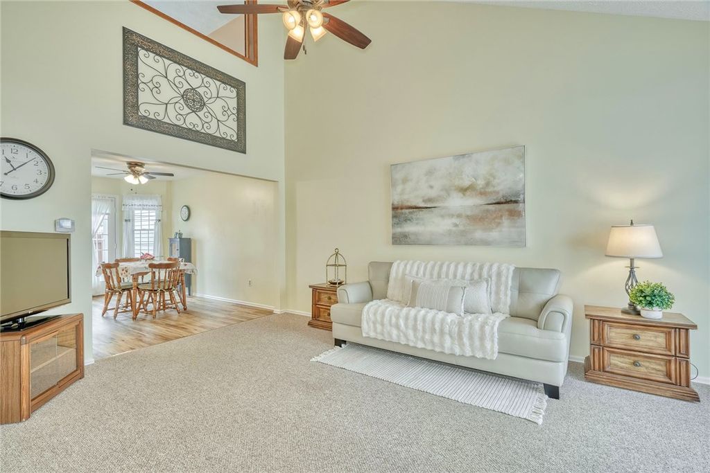 Photo of 22 Sleepy Hollow, Chili, NY 14624 (MLS # R1665171)