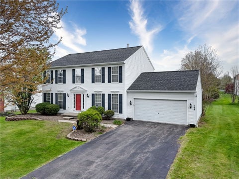 Homes For Sale - 644 Yardley Court<br/> Monroe County, Webster, NY 14580