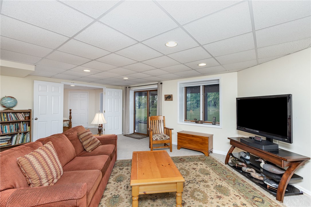 716 Mariner Circle, Webster, New York image 19