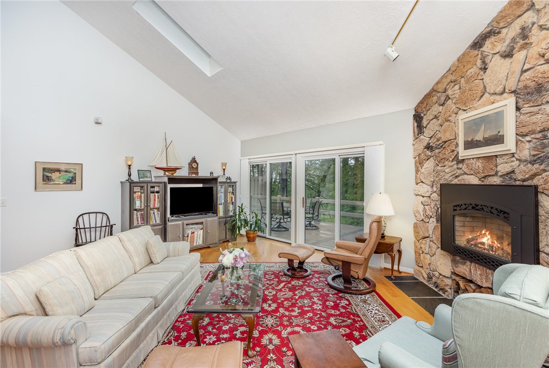 716 Mariner Circle