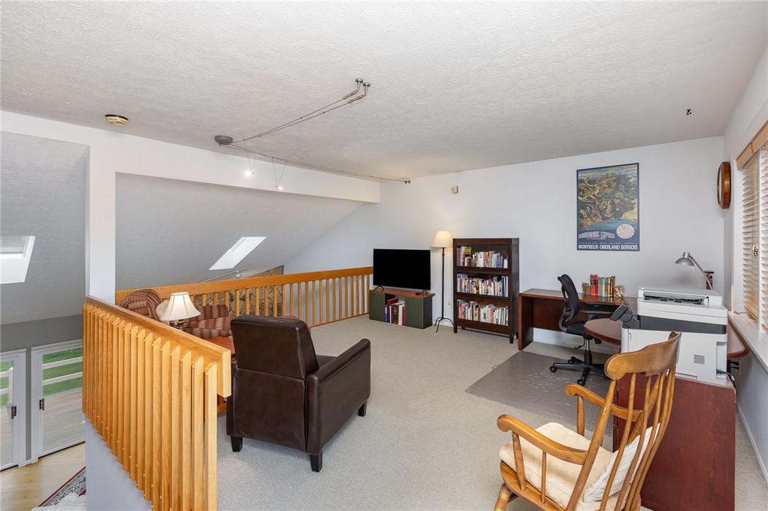 716 Mariner Circle, Webster, New York image 16