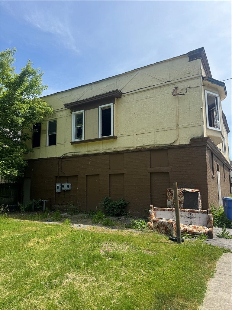 228 Parsells Avenue