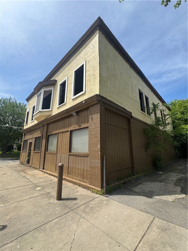 Photo of 228 Parsells Avenue, Rochester, NY 14609 (MLS # R1714019)