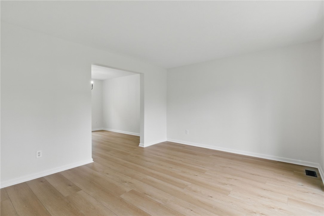 3394 Heather Brook Lane, Walworth, New York image 4