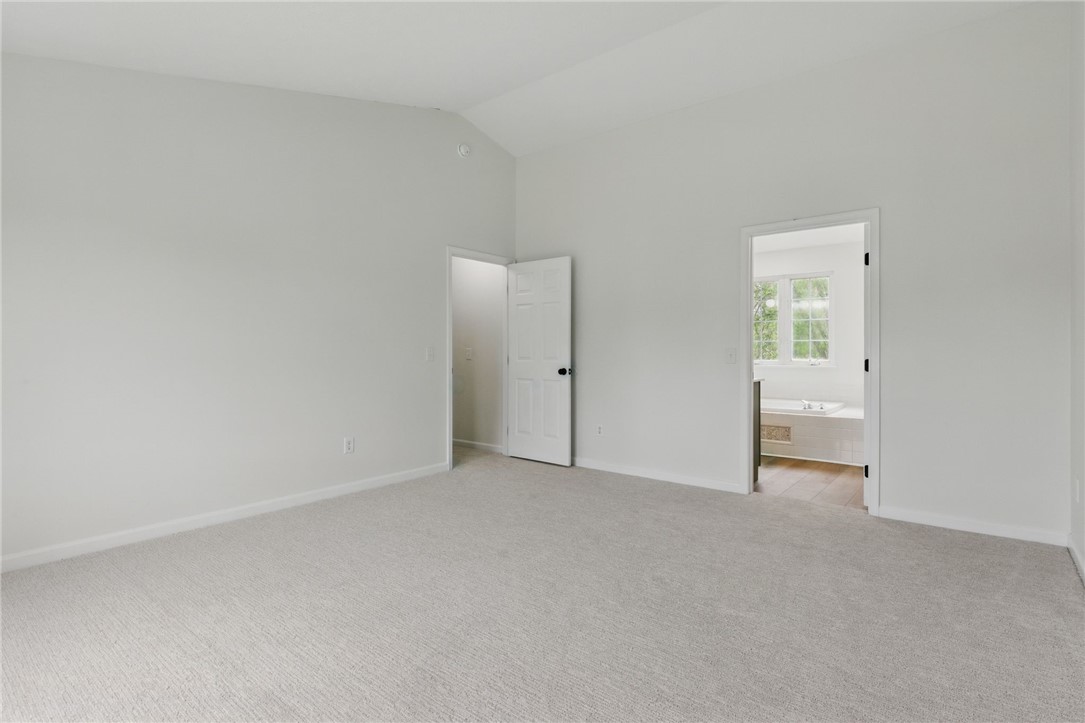 3394 Heather Brook Lane, Walworth, New York image 18