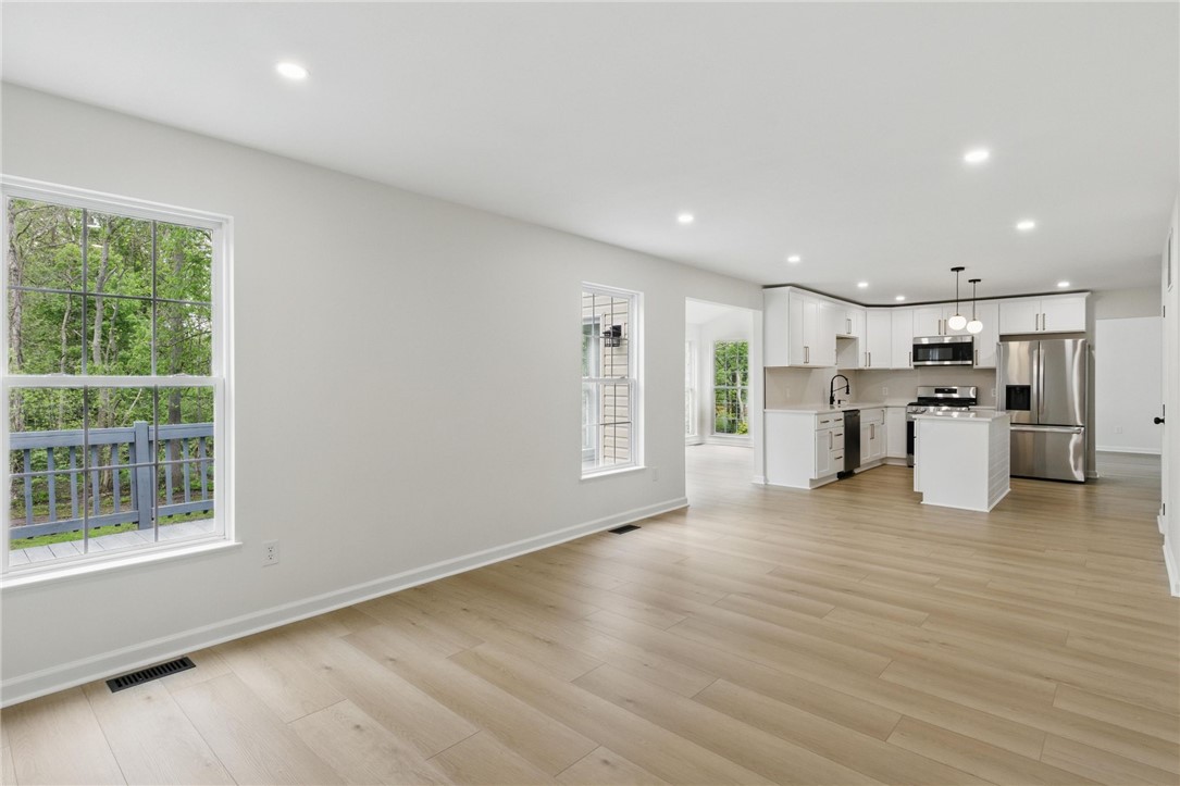 3394 Heather Brook Lane, Walworth, New York image 12