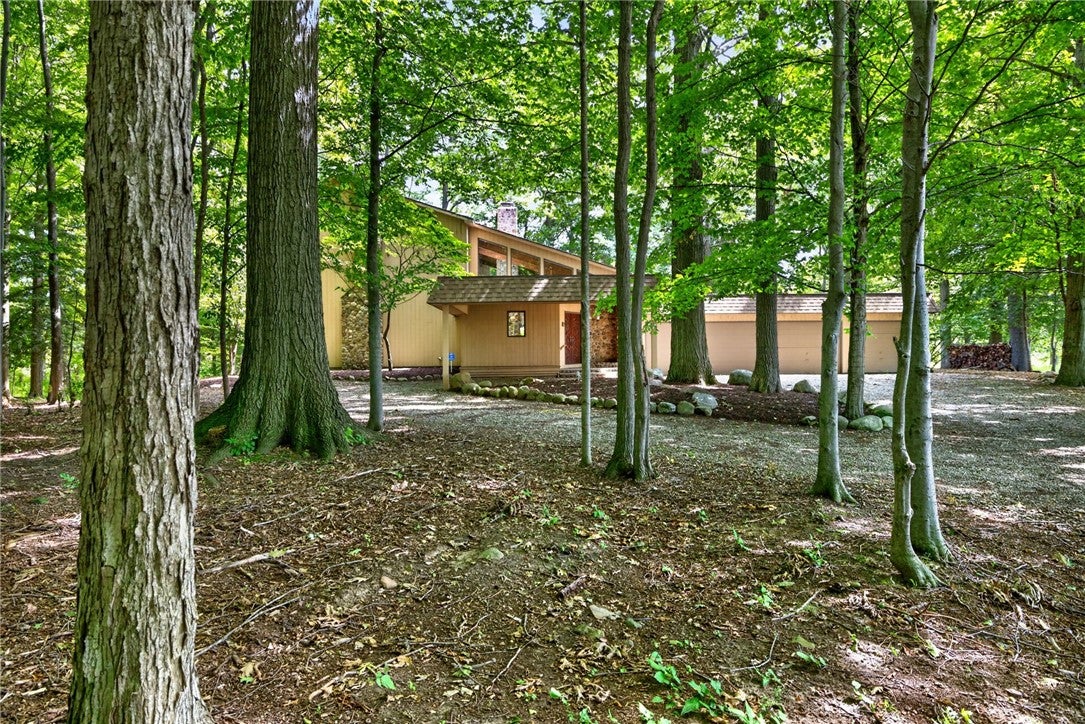 60 Mendon Center Road