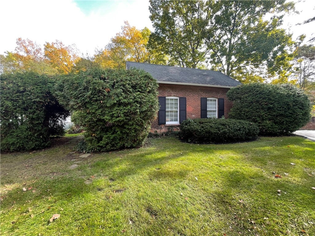 Photo of 60 Rand Place, Pittsford, NY 14534 (MLS # R1721689)
