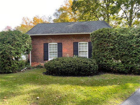 Photo for 60 Rand Place