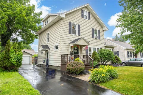 Homes For Sale - 39 Brockley Road<br/> Irondequoit, NY 14609