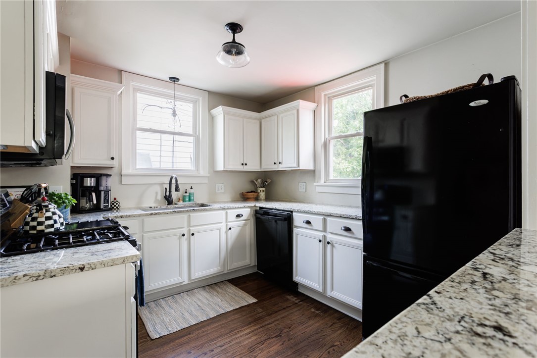 205 Farmington Road, Rochester, New York image 9