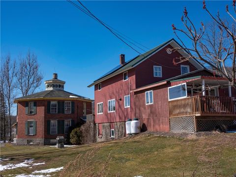 Single Family Residence in Hamden NY 34315 State Highway 10.jpg