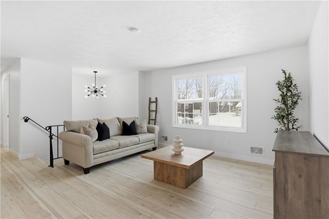 Tiny photo for 95 Spring Tree Lane, Greece, NY 14612 (MLS # R1659357)