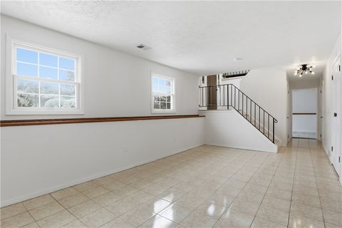 Tiny photo for 95 Spring Tree Lane, Greece, NY 14612 (MLS # R1659357)