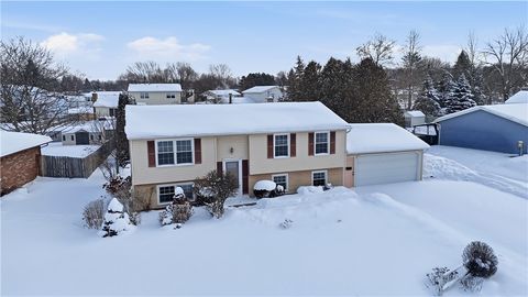 Tiny photo for 95 Spring Tree Lane, Greece, NY 14612 (MLS # R1659357)