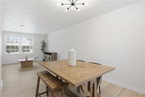 Tiny photo for 95 Spring Tree Lane, Greece, NY 14612 (MLS # R1659357)