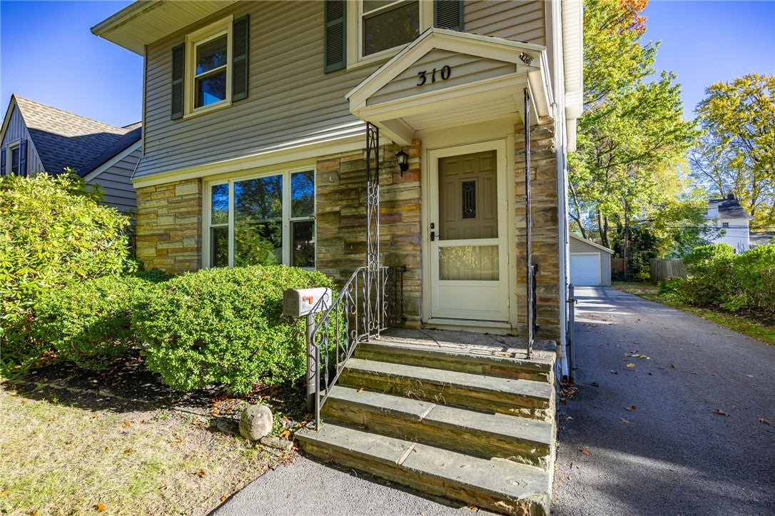 310 Winona Boulevard