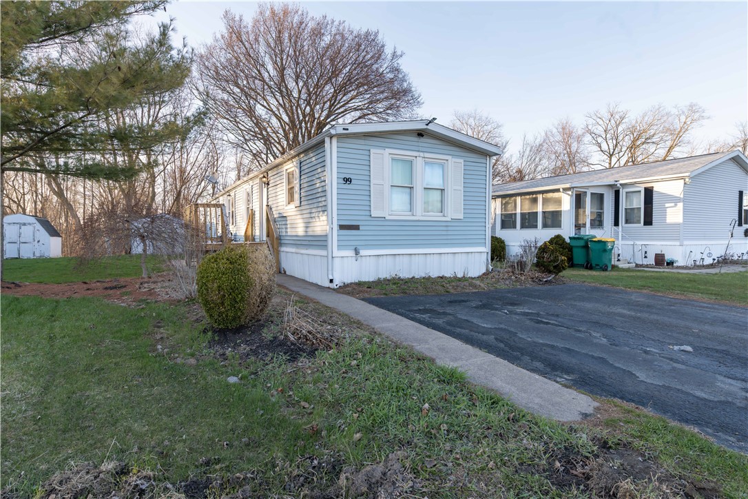 99 Locust Drive, Hamlin, New York image 1