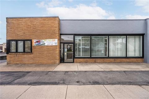 Photo of 4336 Bailey Avenue, Amherst, NY 14226 (MLS # R1657158)