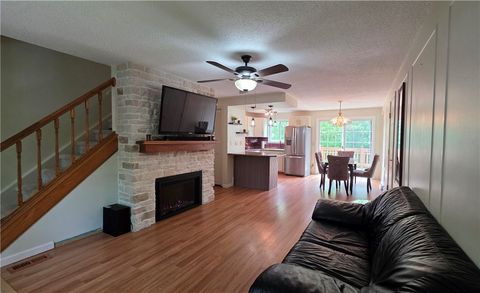 Tiny photo for 408 Fox Run, Gates, NY 14606 (MLS # R1684666)