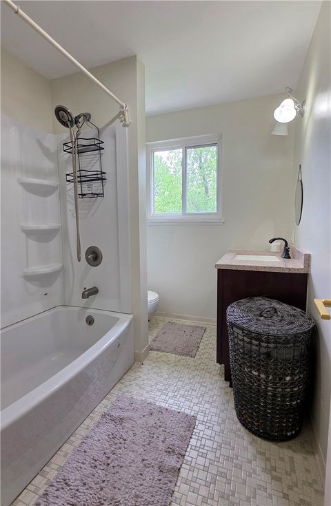 Tiny photo for 408 Fox Run, Gates, NY 14606 (MLS # R1684666)