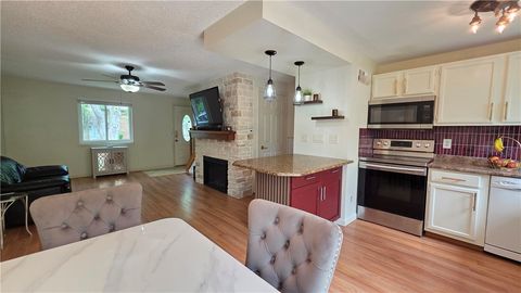Tiny photo for 408 Fox Run, Gates, NY 14606 (MLS # R1684666)