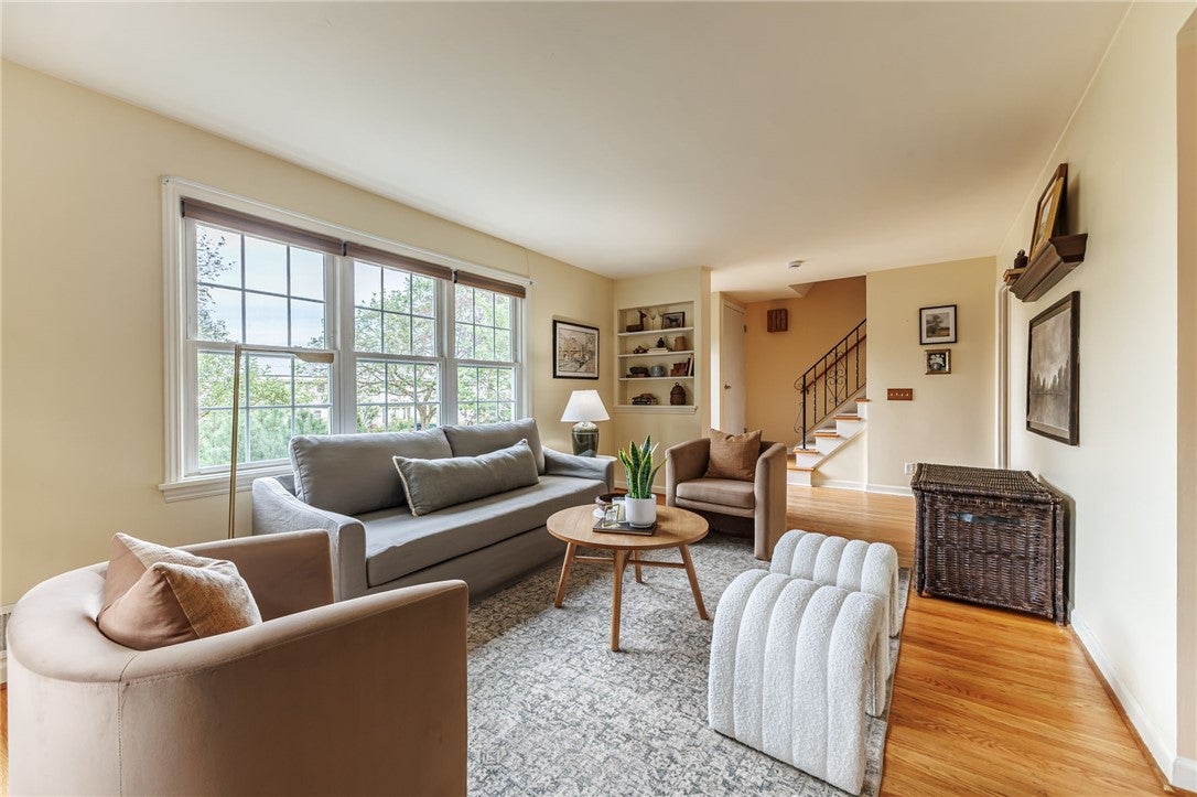 35 Gregory Hill Rd