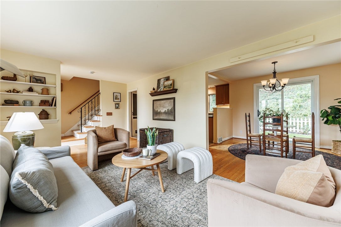 35 Gregory Hill Rd