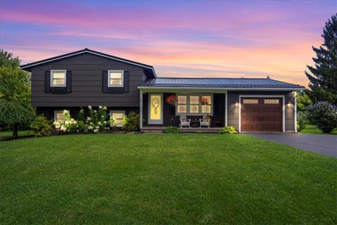 Photo of 5 Hillside Dr Drive, Phelps, NY 14432 (MLS # R1688115)