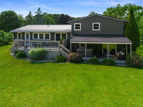 Tiny photo for 5 Hillside Dr Drive, Phelps, NY 14432 (MLS # R1688115)