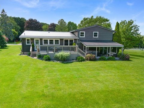 Tiny photo for 5 Hillside Dr Drive, Phelps, NY 14432 (MLS # R1688115)