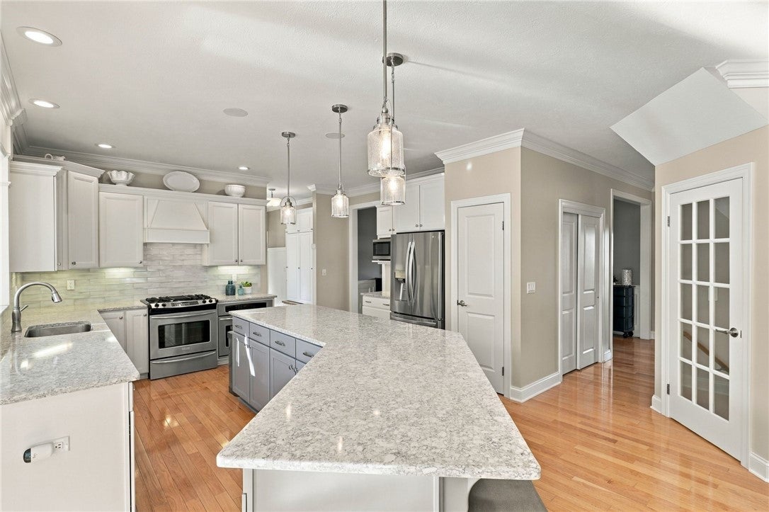 241 Haywood Glen