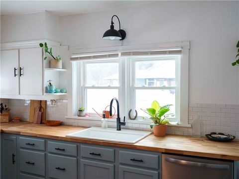 Tiny photo for 16 Railroad Avenue, Stamford, NY 12167 (MLS # R1660910)