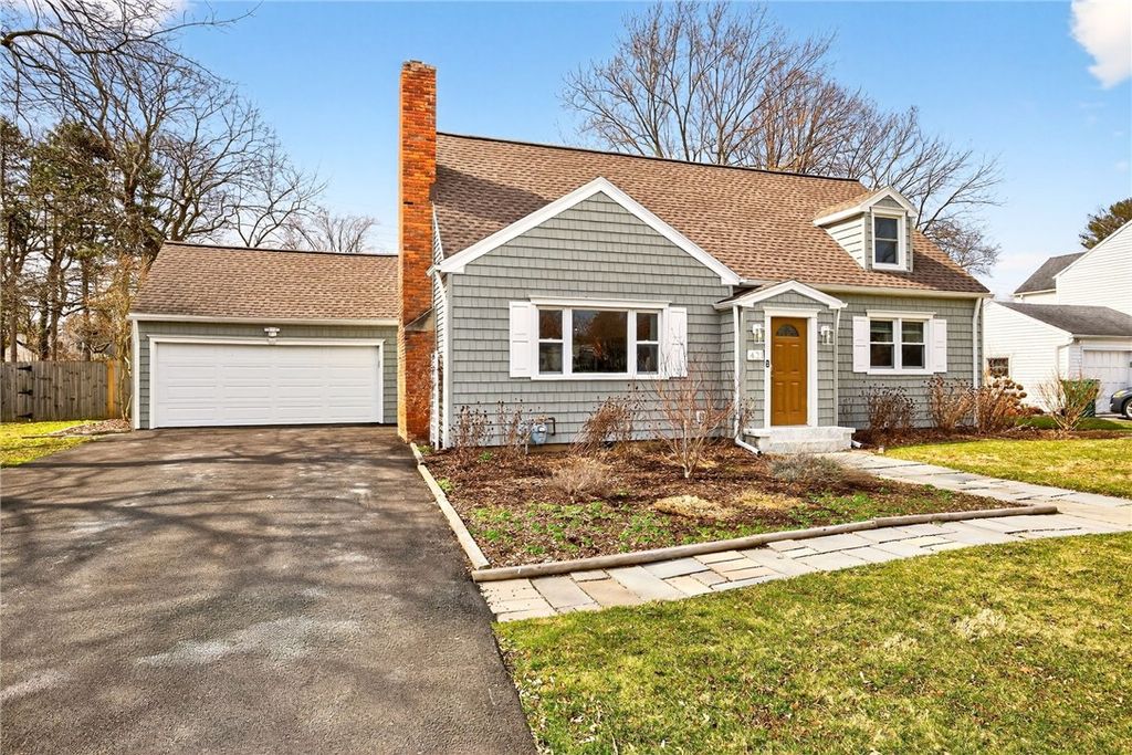 Photo of 421 Kimberly Drive, Brighton, NY 14610 (MLS # R1661831)