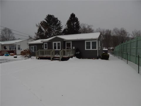 Photo of 54 Richards Avenue, Oneonta, NY 13820 (MLS # R1583648)