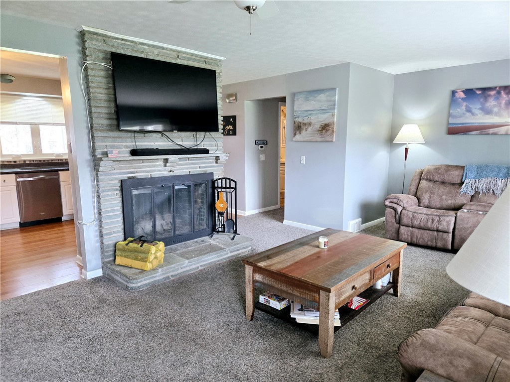 41 Hillhurst Lane, Irondequoit, New York image 9