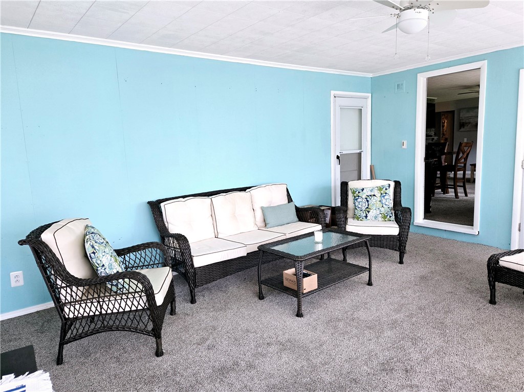 41 Hillhurst Lane, Irondequoit, New York image 25