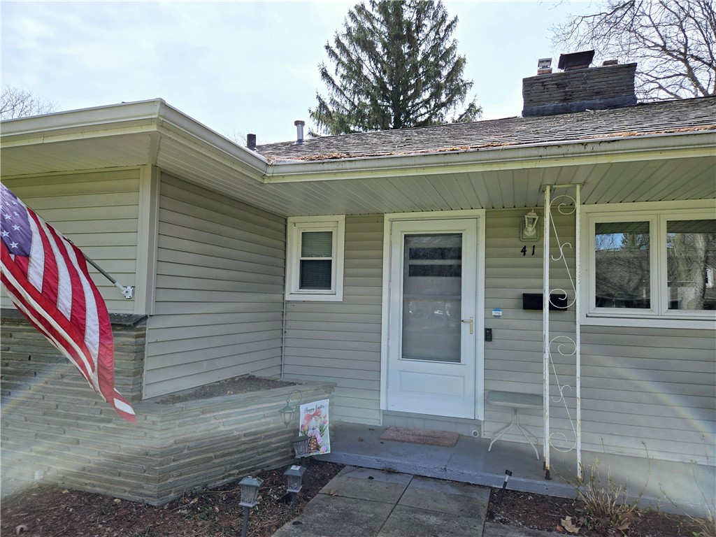 41 Hillhurst Lane, Irondequoit, New York image 2