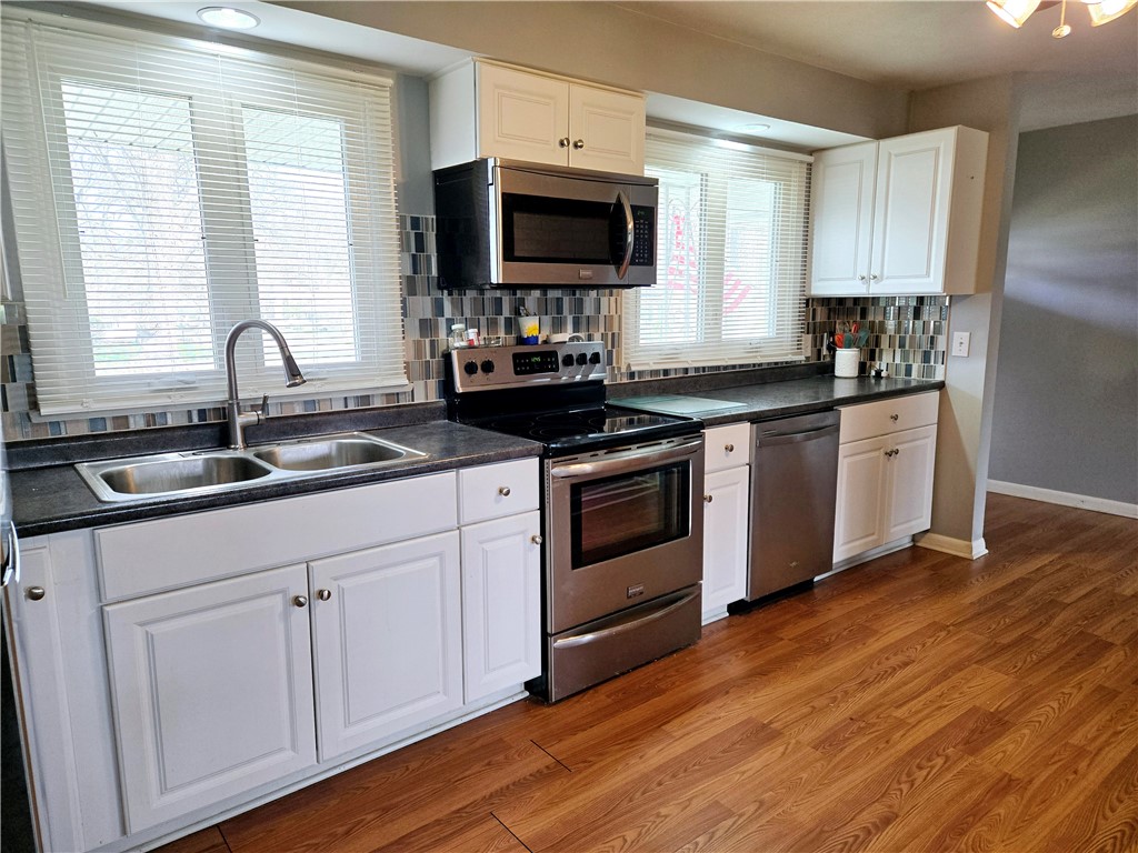41 Hillhurst Lane, Irondequoit, New York image 6
