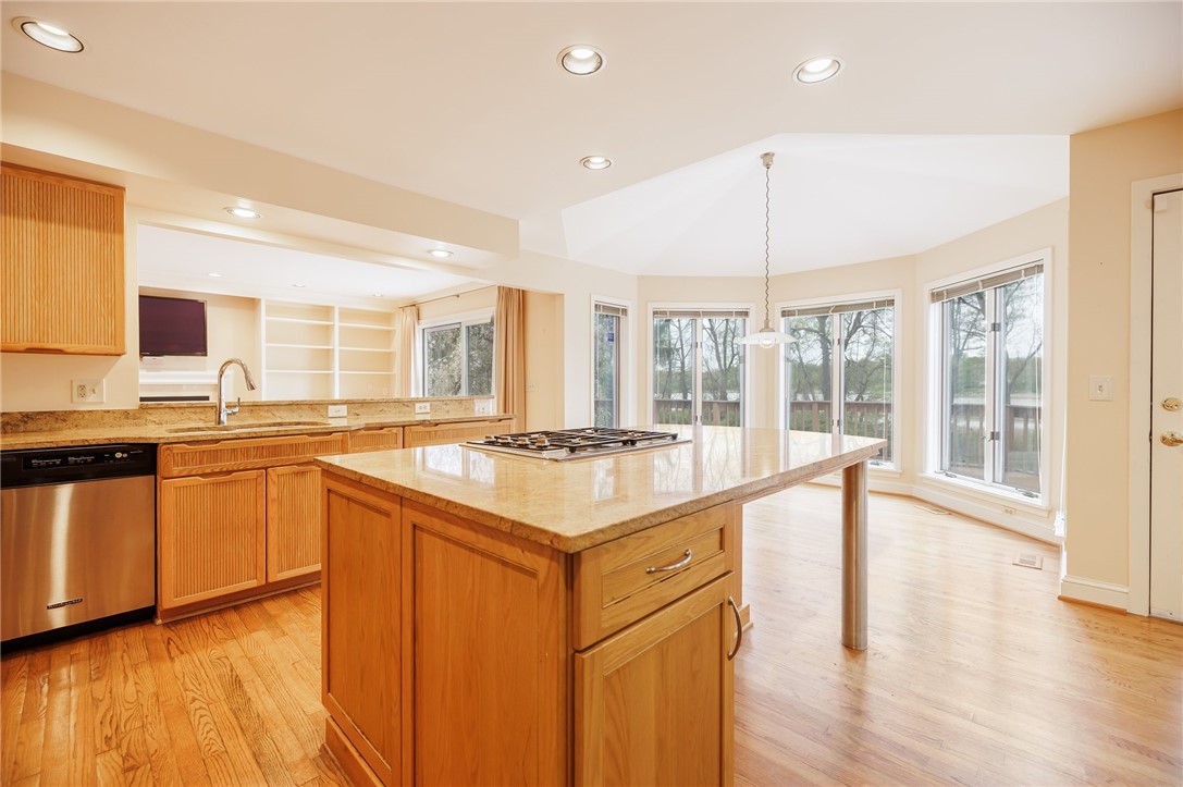 7 Canal Park Place, Pittsford, New York image 15