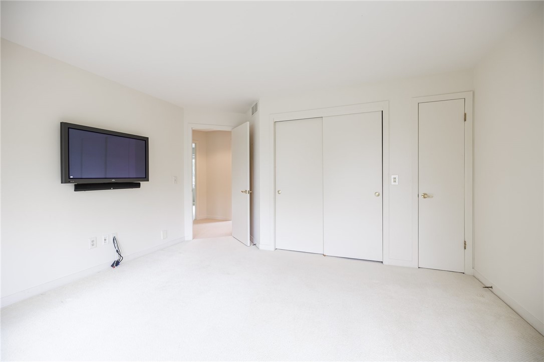 7 Canal Park Place, Pittsford, New York image 31