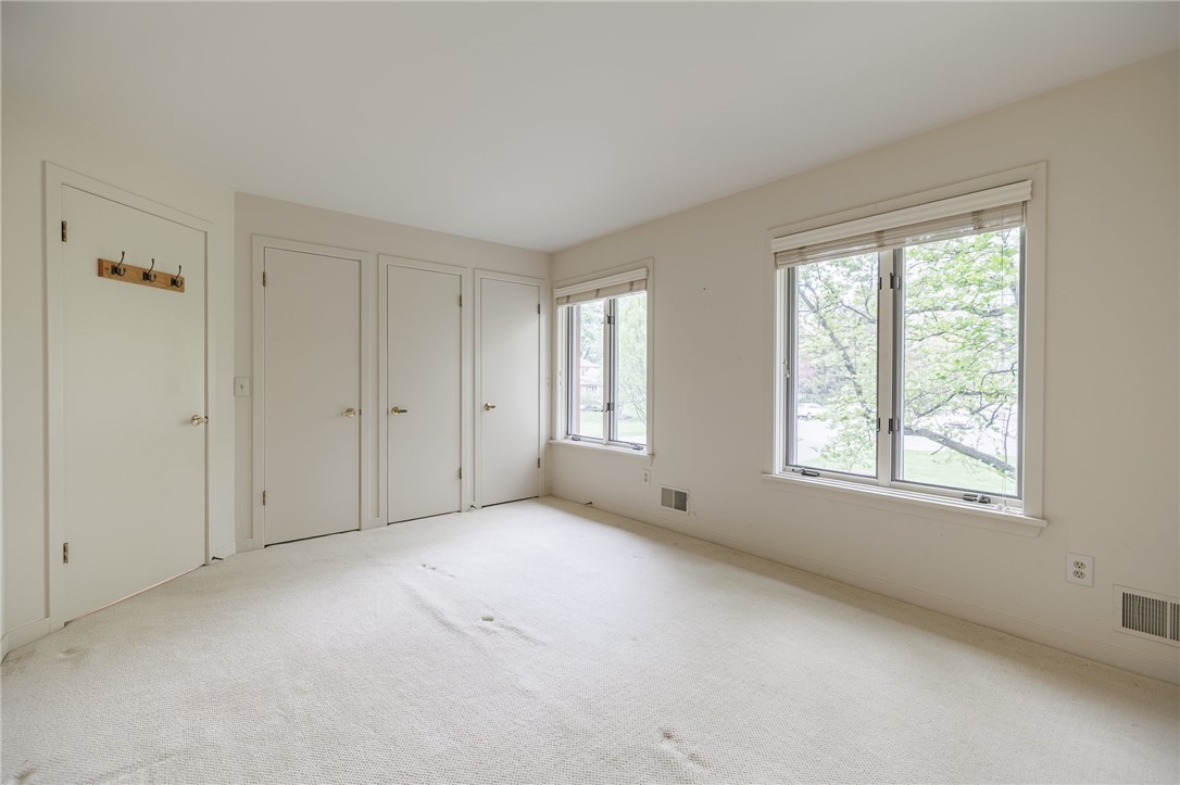 7 Canal Park Place, Pittsford, New York image 32