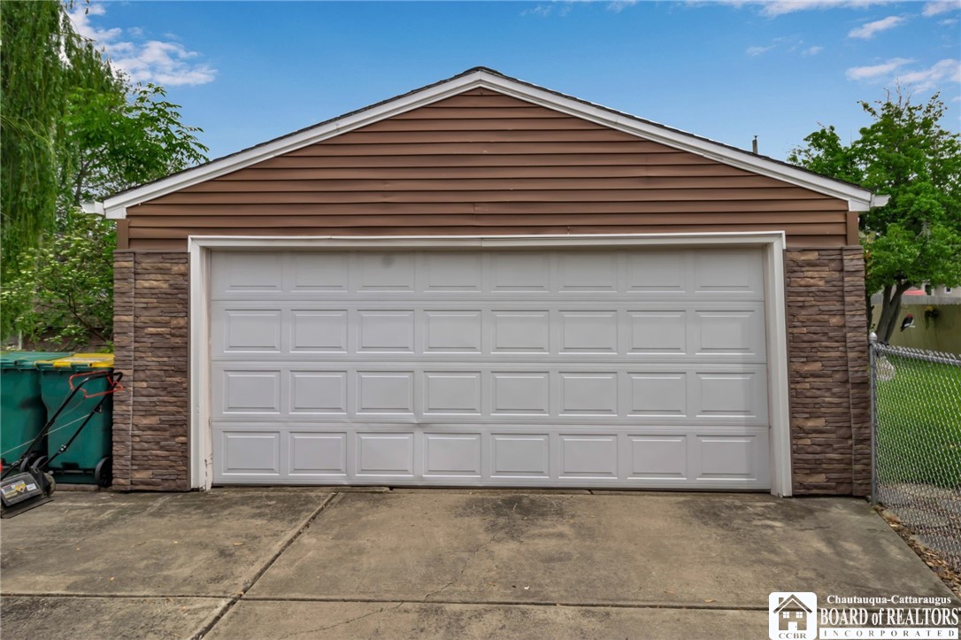 4195 Robin Lane, Hamburg, New York image 32