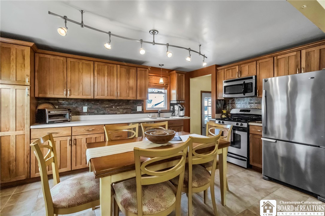 4195 Robin Lane, Hamburg, New York image 11