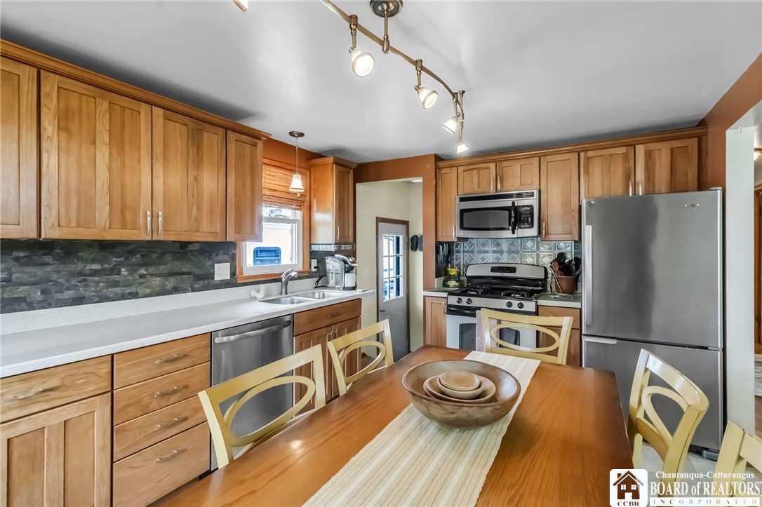 4195 Robin Lane, Hamburg, New York image 10