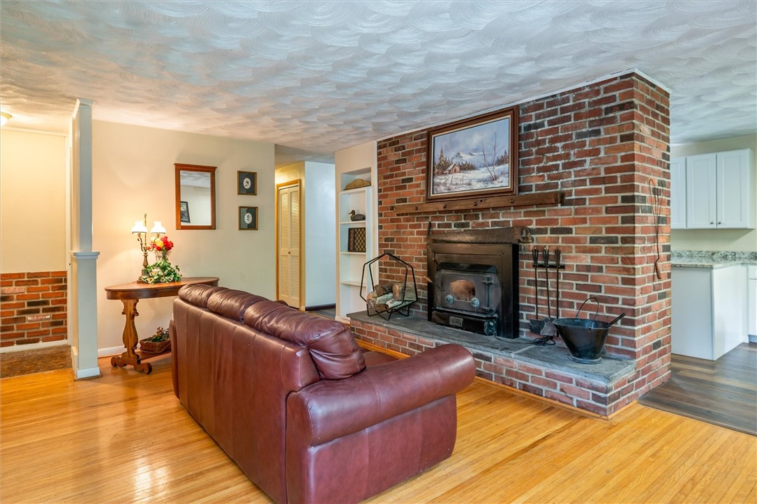 1243 Woodhull Road, Webster, New York image 11