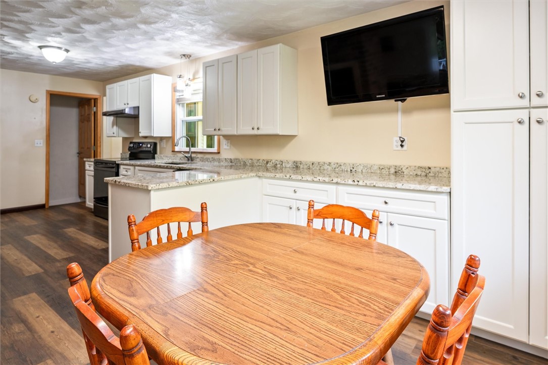 1243 Woodhull Road, Webster, New York image 16