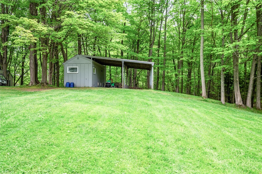 1243 Woodhull Road, Webster, New York image 6