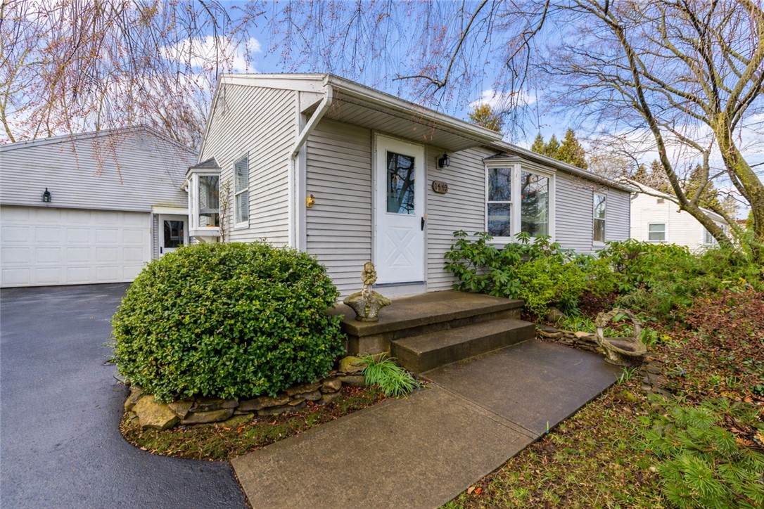 1449 spencerport road