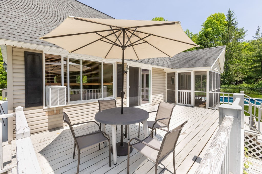 150 dutch hill road